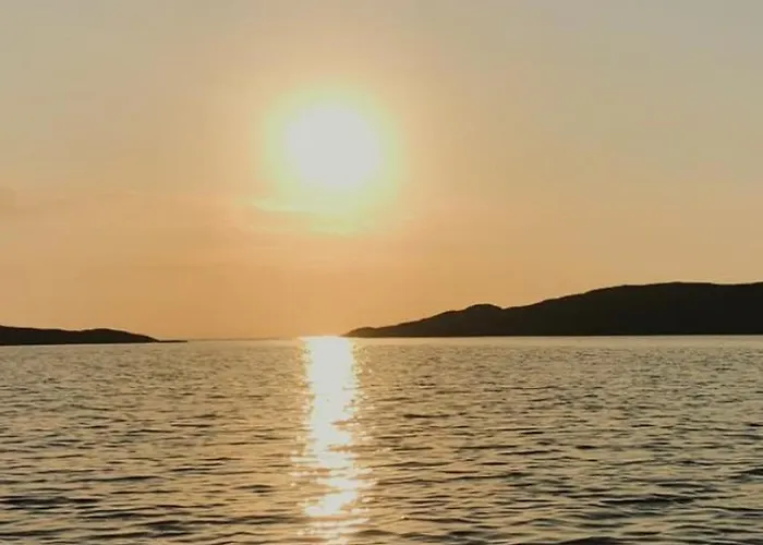 Small House Close To The And Sea *