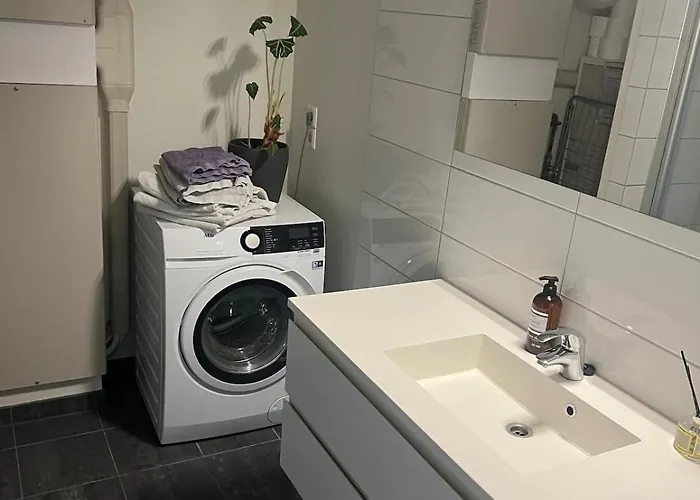 Small House Close To The And Sea *